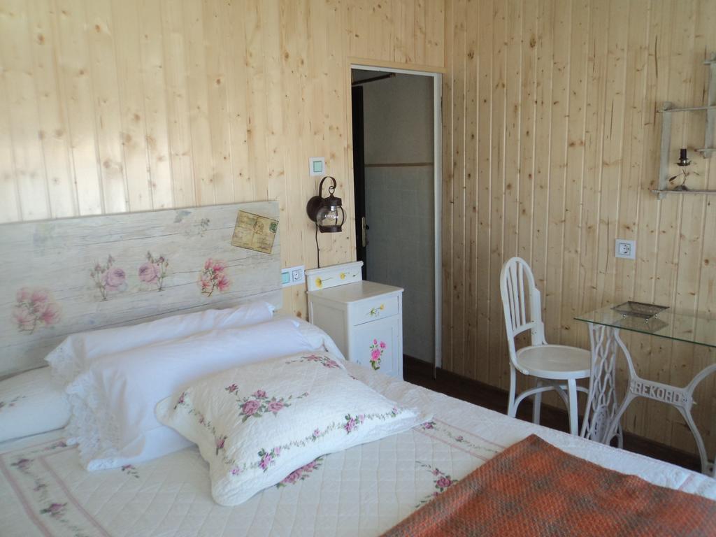 Casa Rural Abuela Maxi Ríolobos Rom bilde